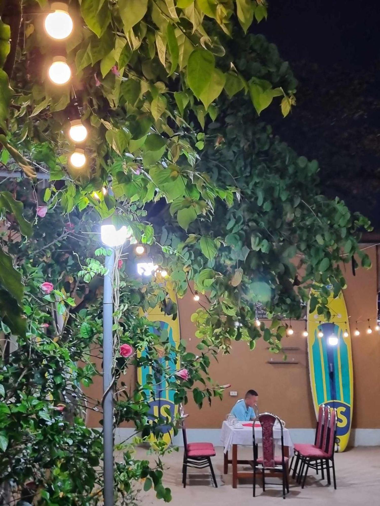 Khach San Vien Dong Hotel Cửa Lò Buitenkant foto